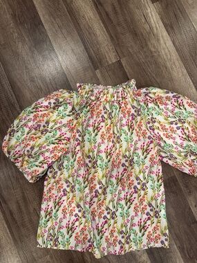 THMI SMALL Floral tight neck Puff Sleeve Top - Multi